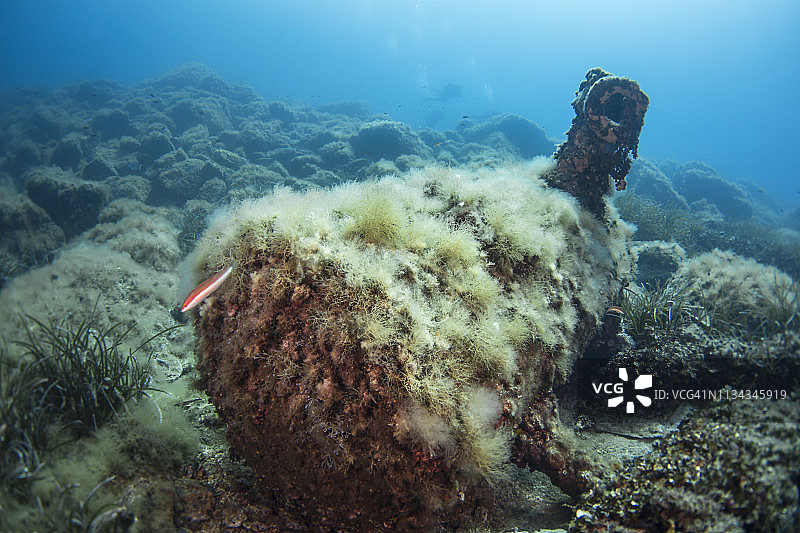 潜水沉船图片素材
