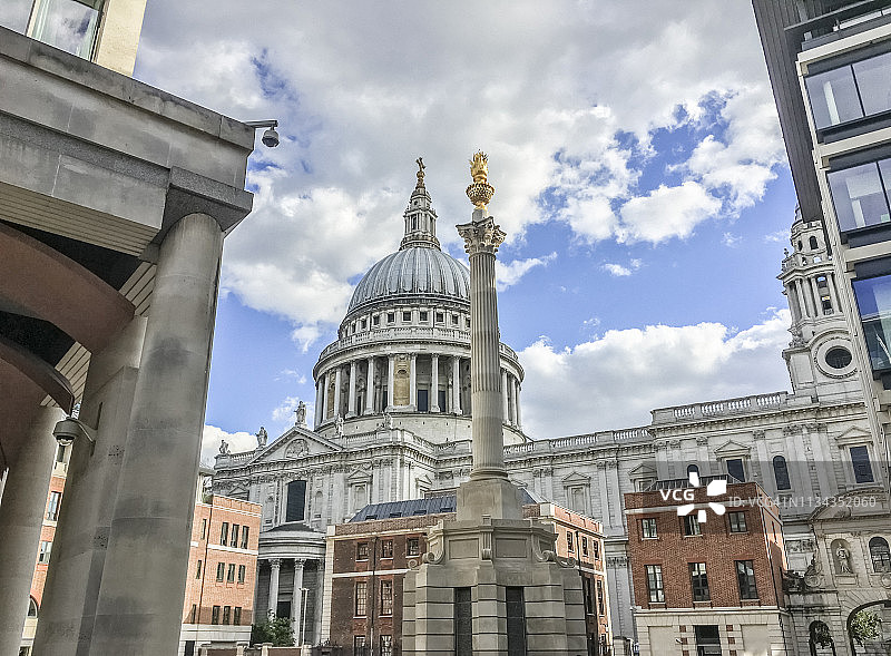 伦敦圣保罗大教堂图片素材