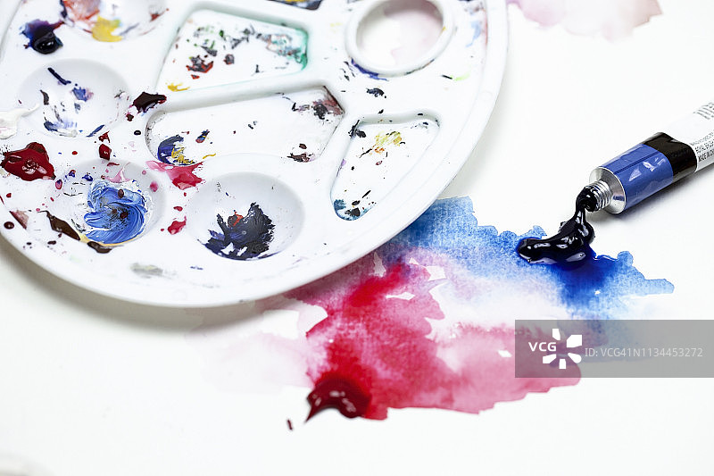 纸上水彩混合水彩效果图片素材