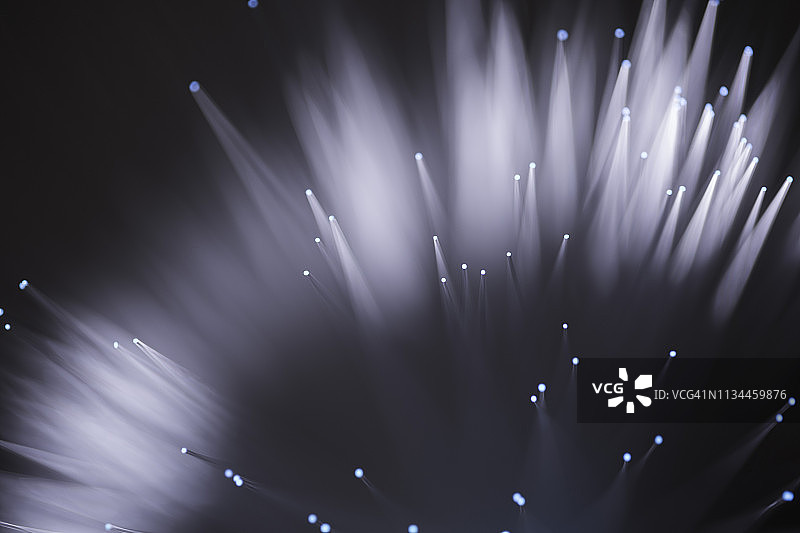 传输信息的光纤图片素材