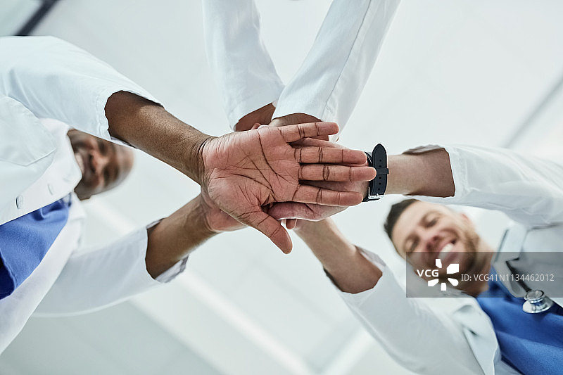 拯救生命，我们需要彼此图片素材