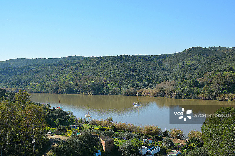 瓜迪亚纳河（圣卢卡尔·德瓜迪亚纳 - 阿尔库廷，葡萄牙）图片素材