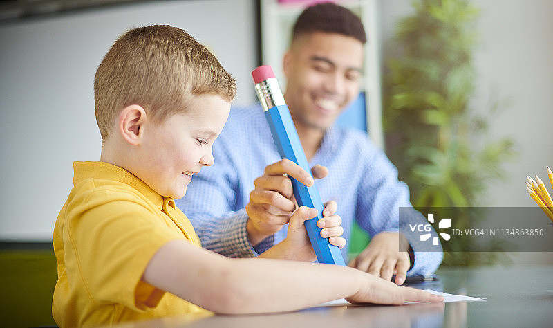 使课堂有趣图片素材