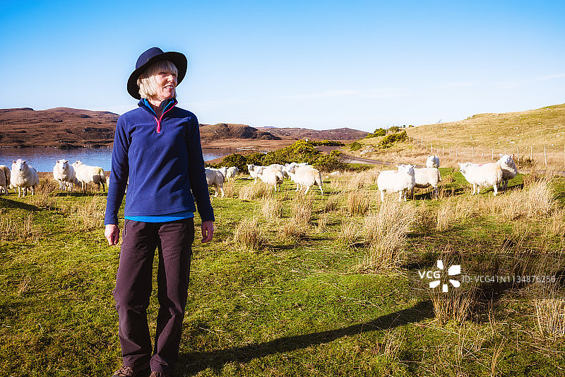 在汽车旅途中休息图片素材