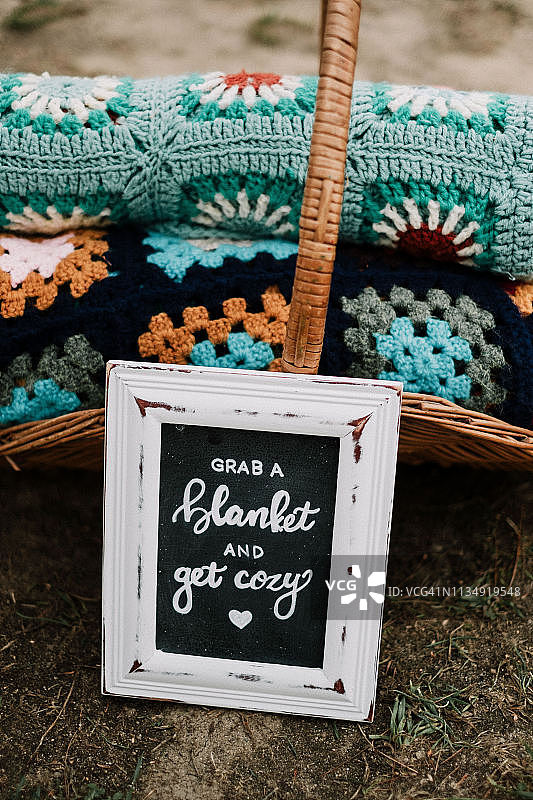 婚礼客人用的复古毛毯图片素材