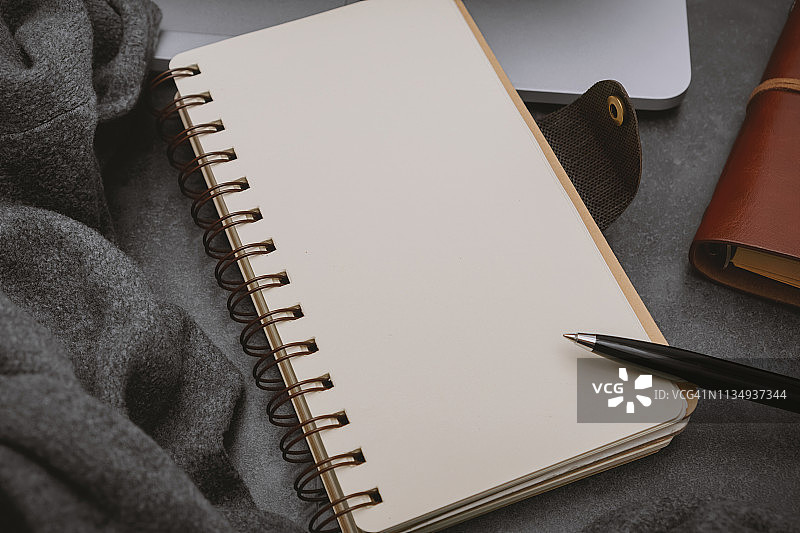 笔记本页面特写图片素材