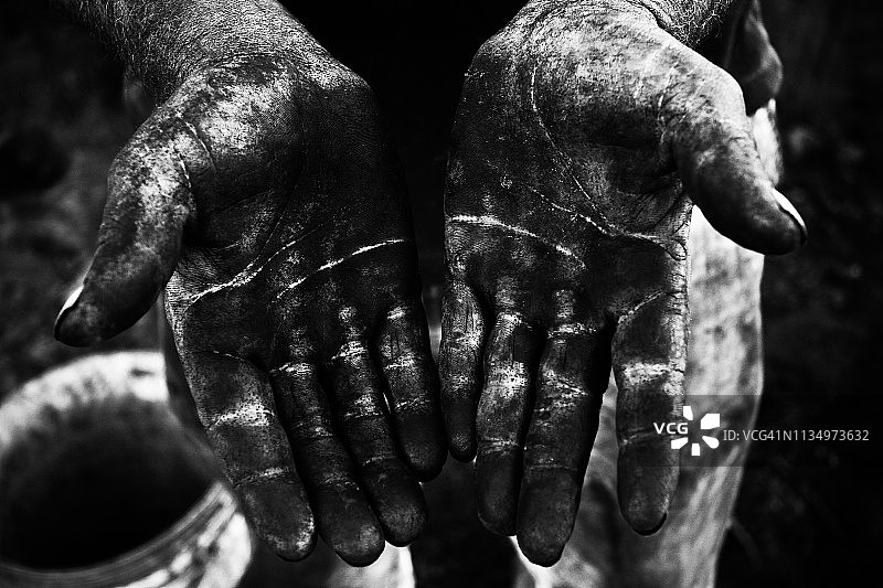 巴西-工人-煤矿工人-煤矿工作图片素材