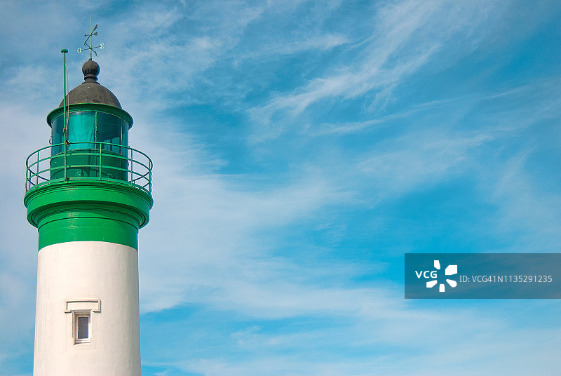 勒特雷波尔灯塔图片素材