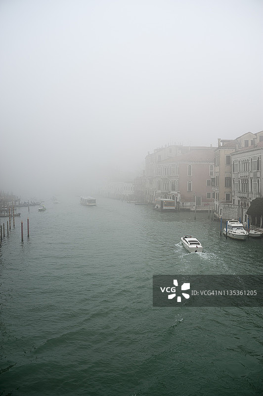 雾中的威尼斯图片素材