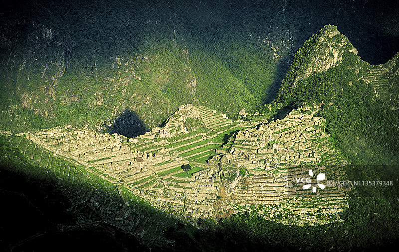 秘鲁马丘比丘印加古城日出图片素材