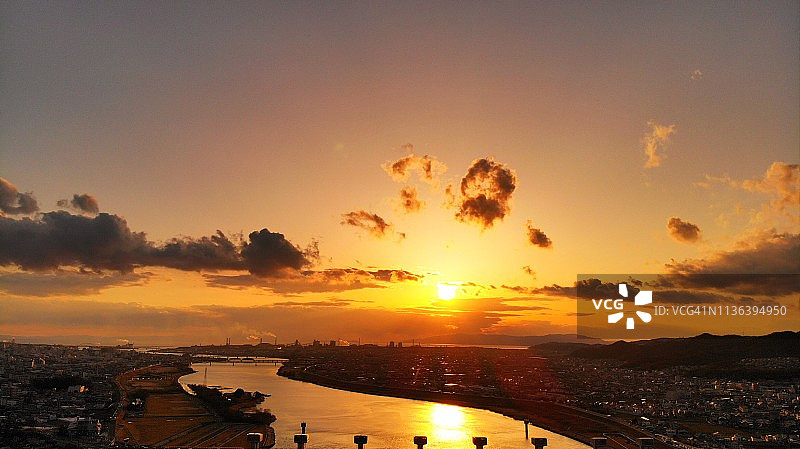 纪之川的日落图片素材