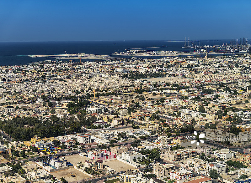 迪拜市的公寓楼图片素材