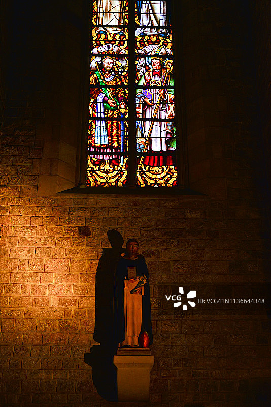 海洋圣母主教座堂的彩色玻璃图片素材