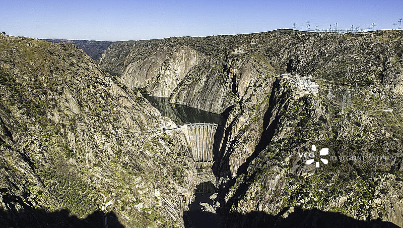 阿尔德达维拉·德拉里韦拉大坝墙图片素材