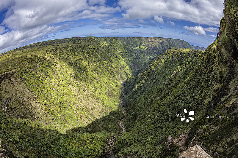 夏威夷怀皮奥山谷和怀马努山谷的景色图片素材
