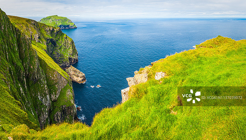 苏格兰外赫布里底群岛悬崖风光图片素材