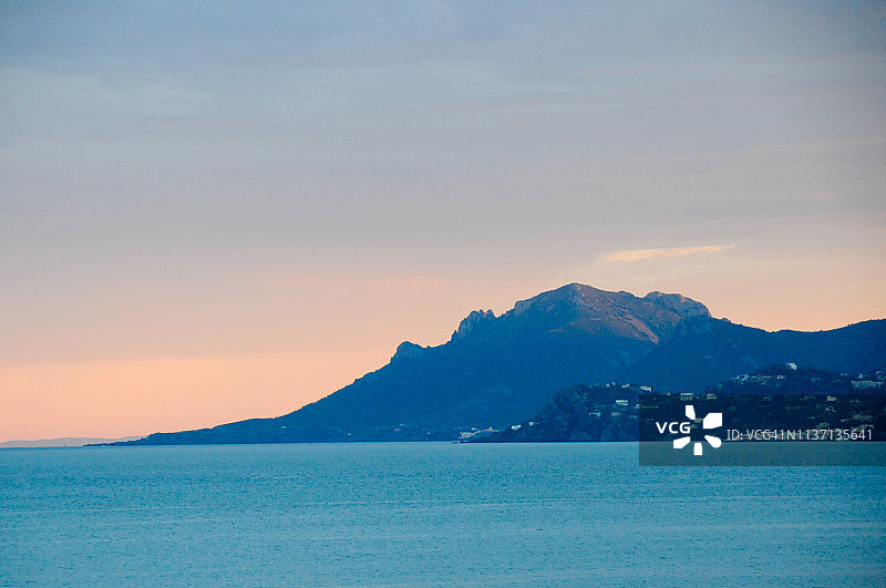 日落时分的戛纳全景图片素材