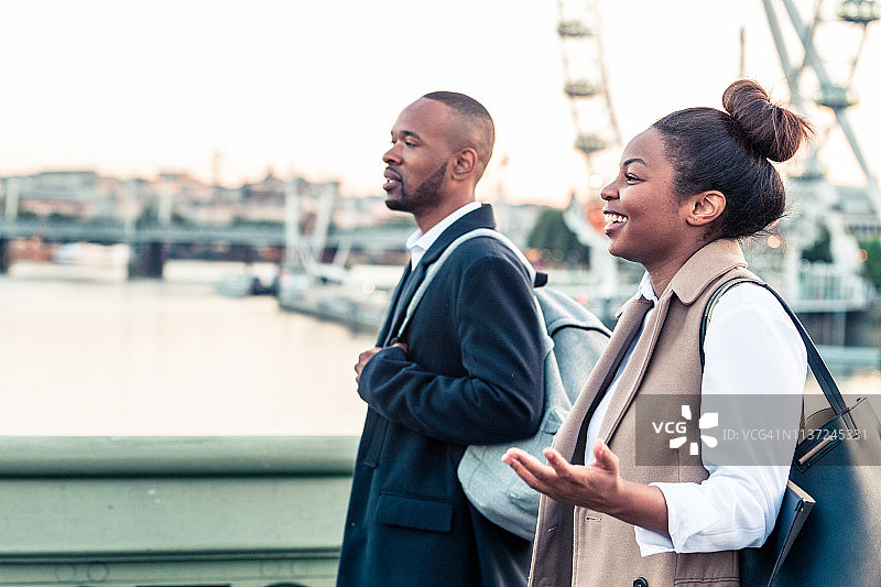 与同事的日常商务旅行图片素材