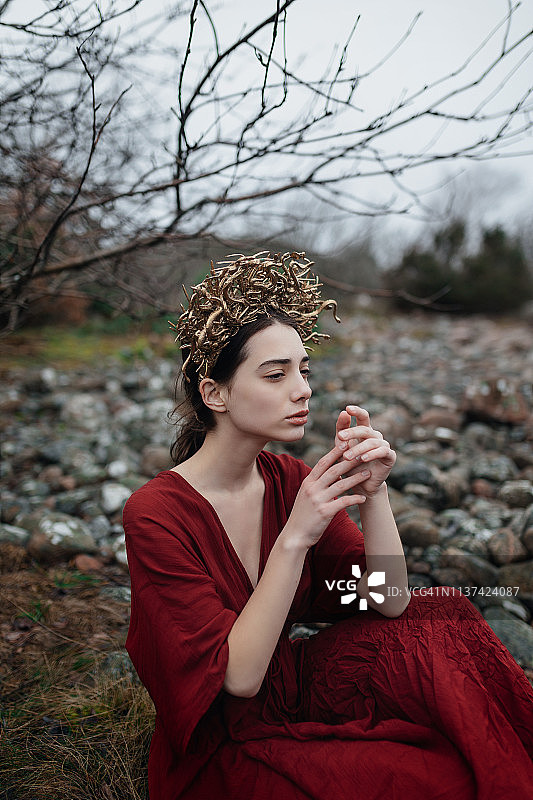 年轻女子的肖像图片素材