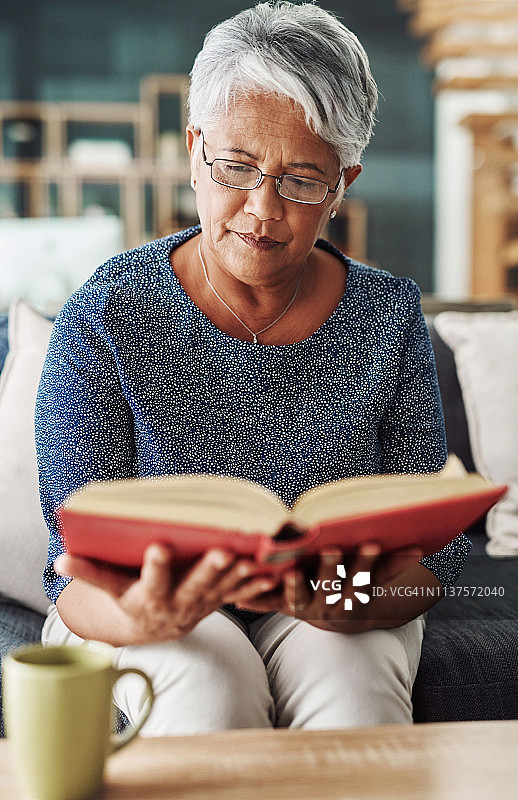 这本书让你安心图片素材