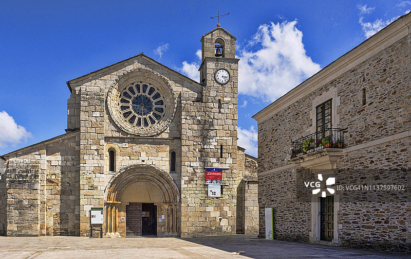 加利西亚的圣玛丽亚·德·梅拉罗马式教堂图片素材