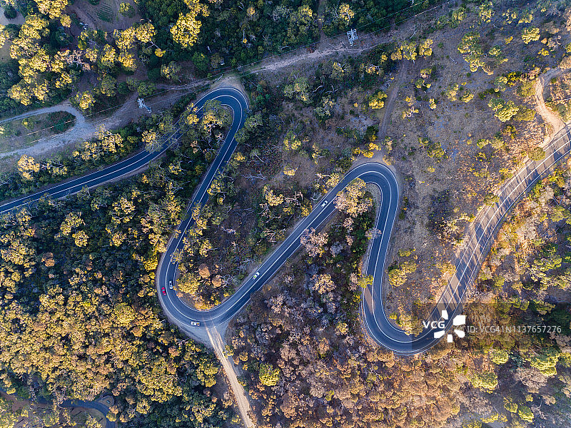蜿蜒的空中道路图片素材