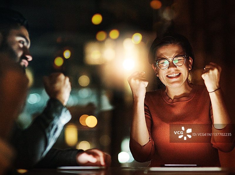 成功者付出更多图片素材