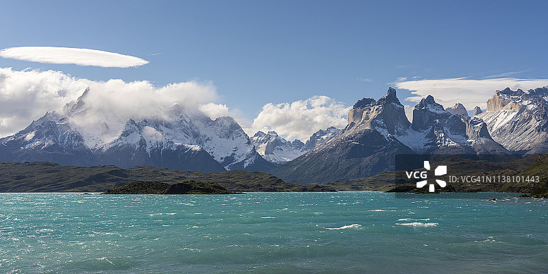 百内国家公园夏季佩霍湖图片素材
