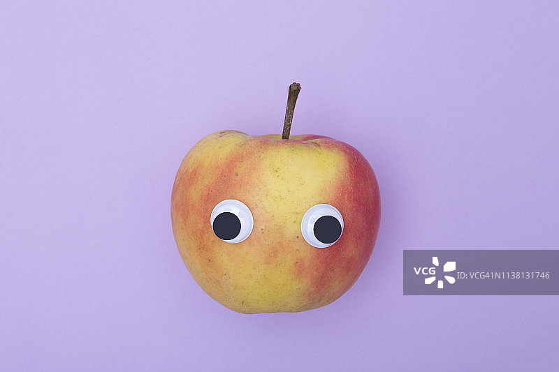 滑稽眼的苹果图片素材