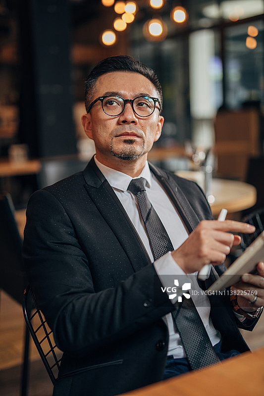 商人用数码平板电脑图片素材