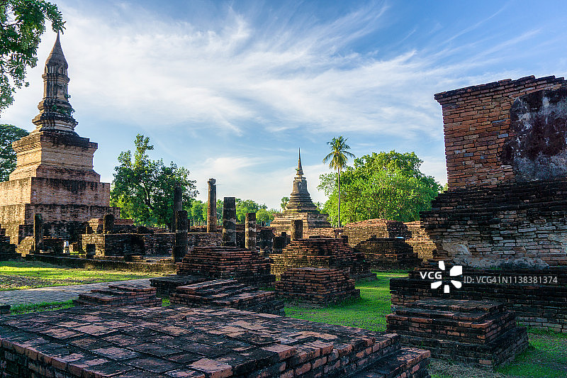 素可泰历史公园玛哈泰寺：泰国古镇，拥有800年历史图片素材