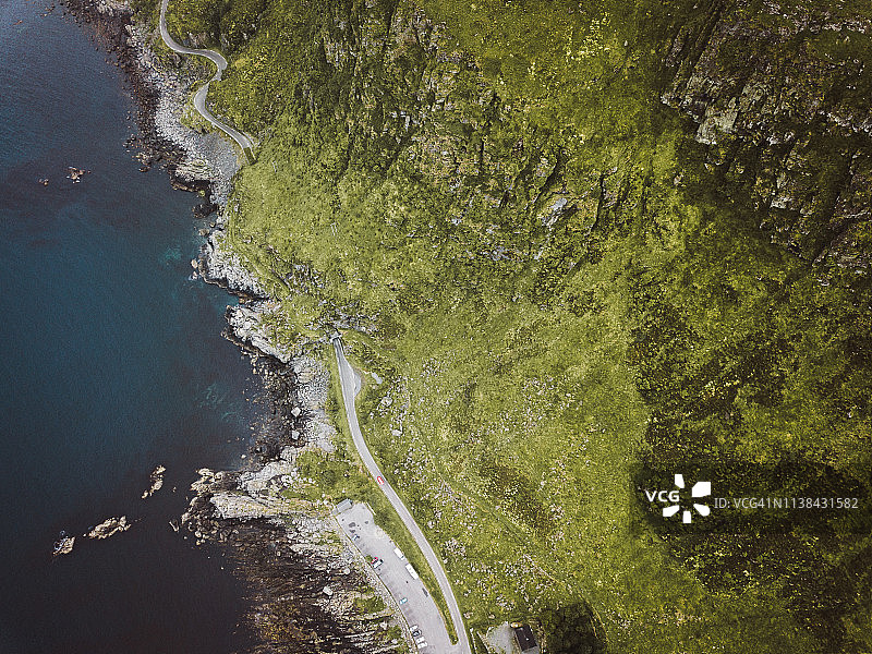 挪威小岛海边公路美景航拍图片素材