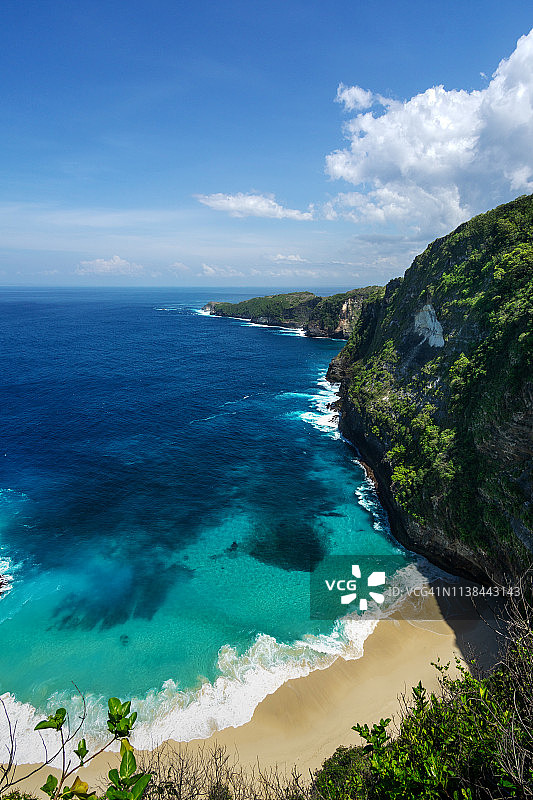 克林金海滩石灰岩悬崖和海滩美景，努沙佩尼达图片素材