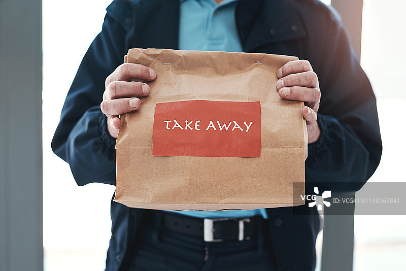 准时送达的温暖图片素材