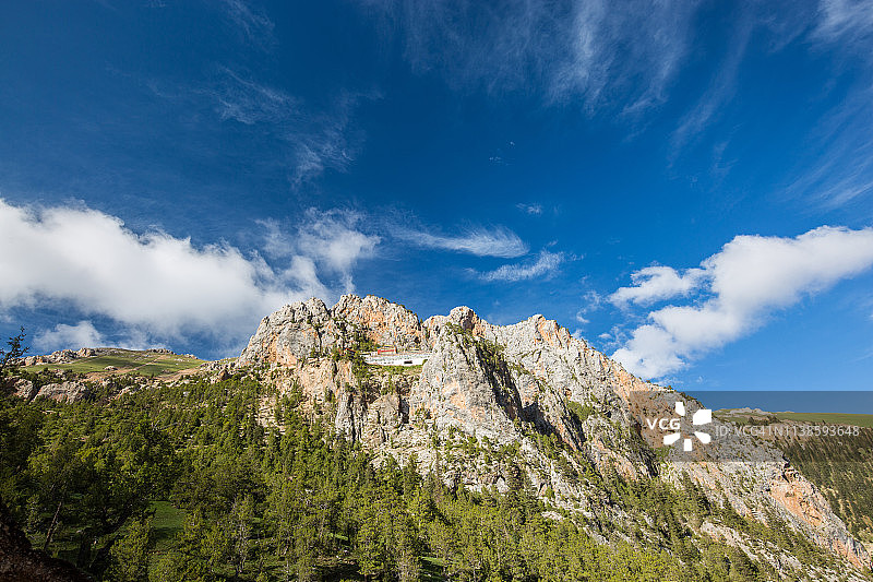 中国青海玉树牧场山景图片素材