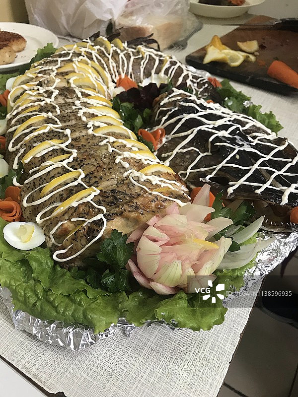 烹饪酿馅梭鱼图片素材