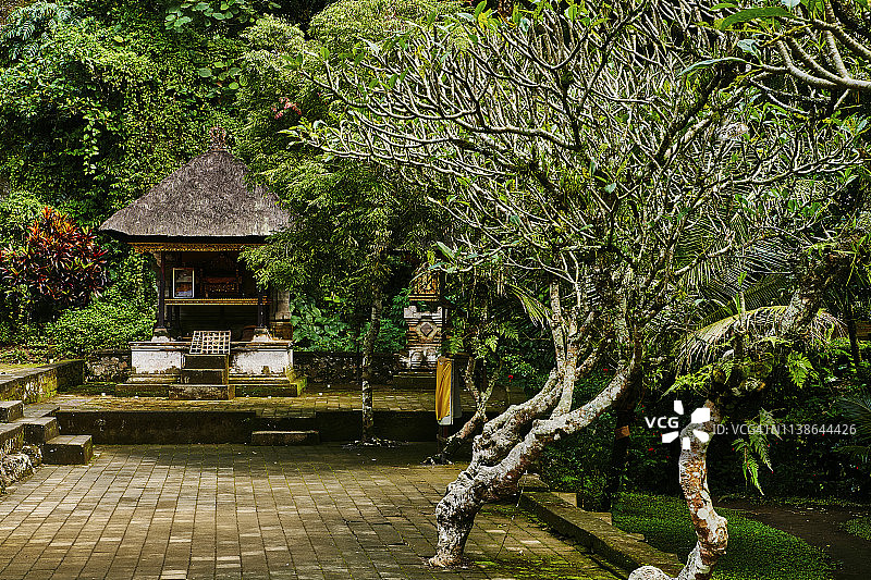巴厘岛卡威山印度教寺庙图片素材