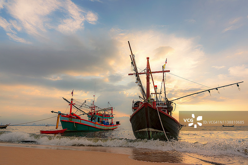 木制渔船图片素材