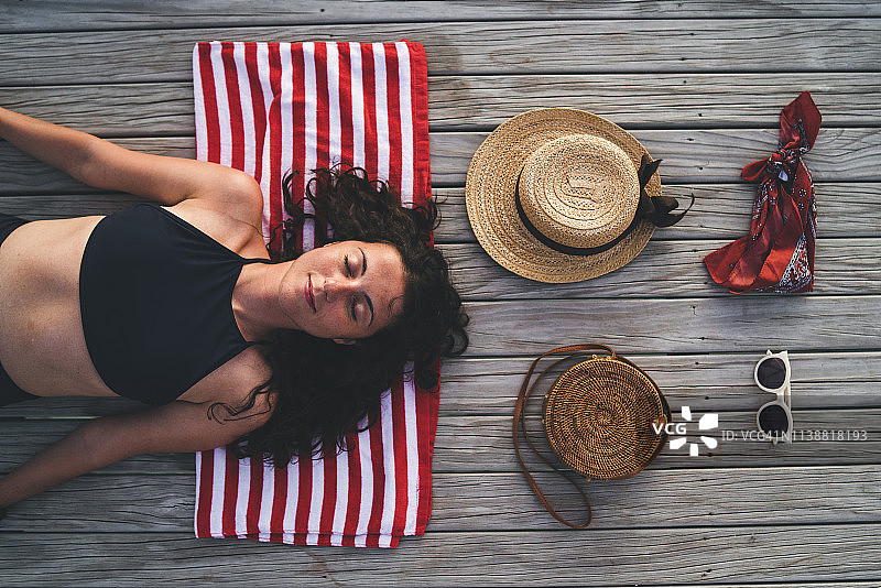 海滩和度假必备品图片素材