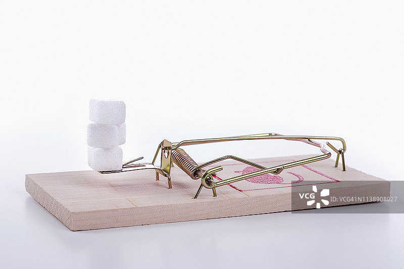 捕鼠器上的方糖图片素材