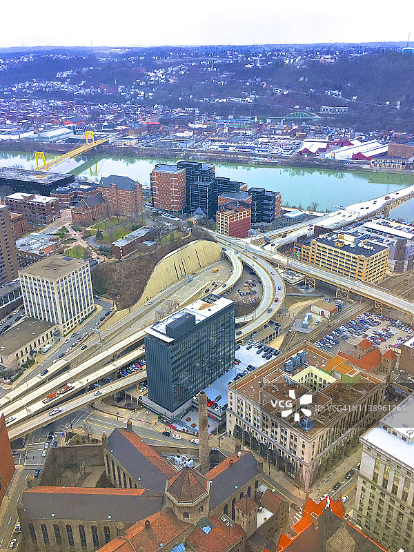 匹兹堡市中心及阿勒格尼河桥梁航拍图片素材