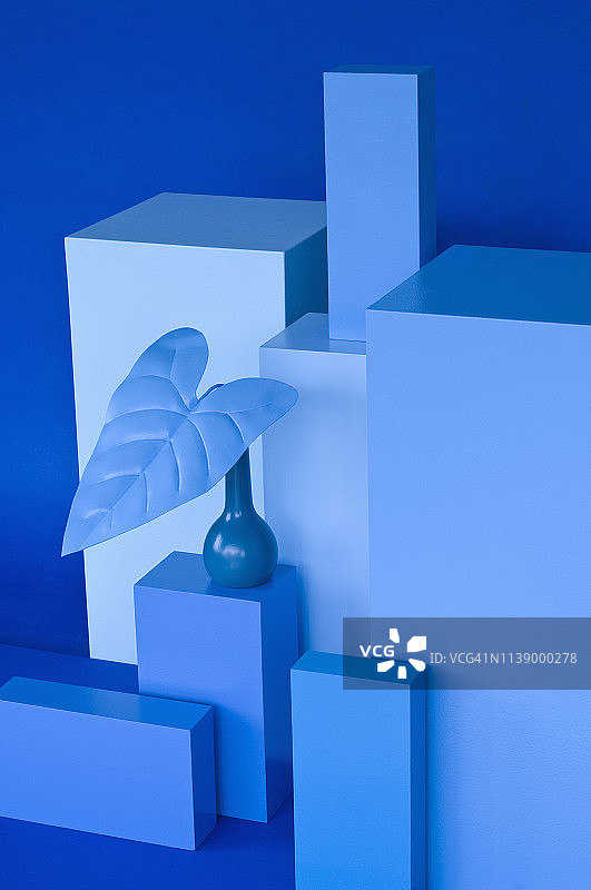 各种长方体和蓝色花瓶图片素材