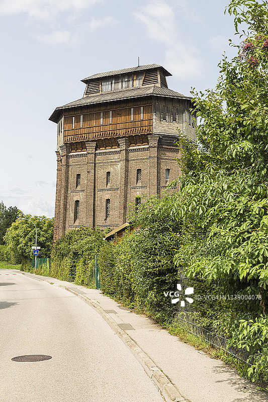 奥地利阿姆斯泰滕车站的水塔图片素材