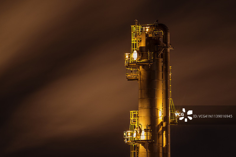 英国格兰杰默斯石化炼油厂夜景图片素材