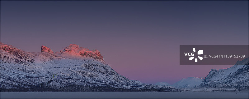 斯托拉舍法莱特国家公园的冬日黎明景观图片素材