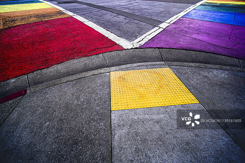 彩绘人行横道图片素材