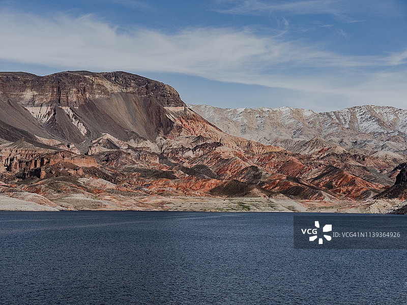 内华达州米德湖与亚利桑那州要塞山图片素材