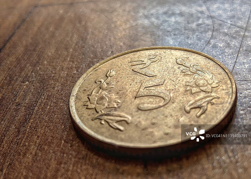 印度货币5卢比硬币图片素材