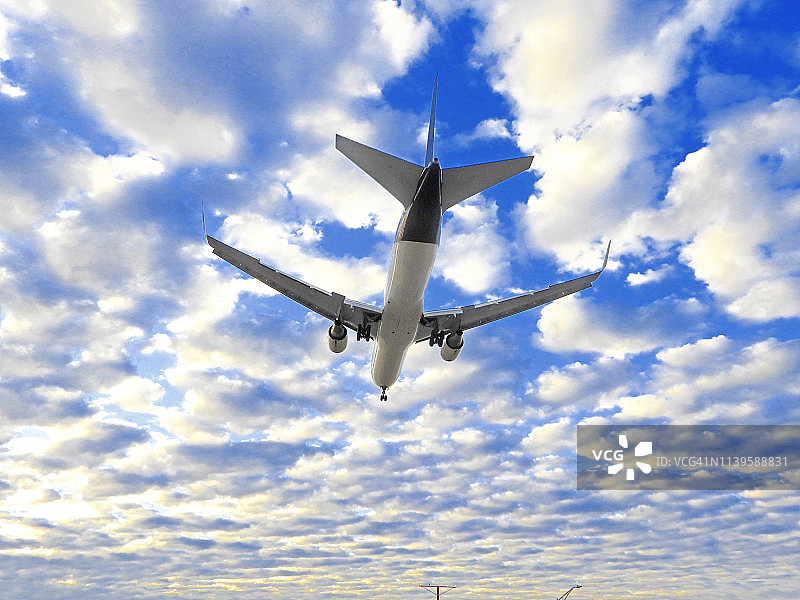 商用飞机着陆图片素材