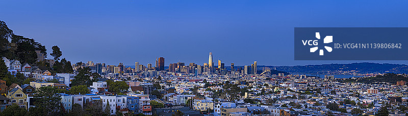 旧金山天际线黄昏时分高角度景观图片素材